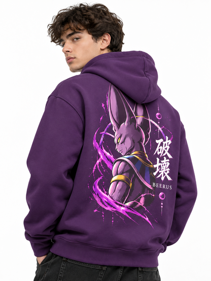 Modelo hombre de espalda con hoodie Beerus Dragon Ball morado